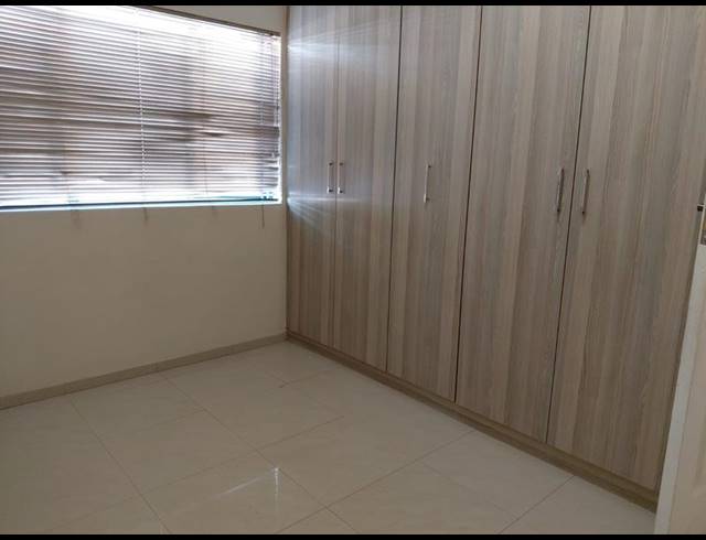 2 BEDROOM PROPERTY TO RENT IN OVERPORT